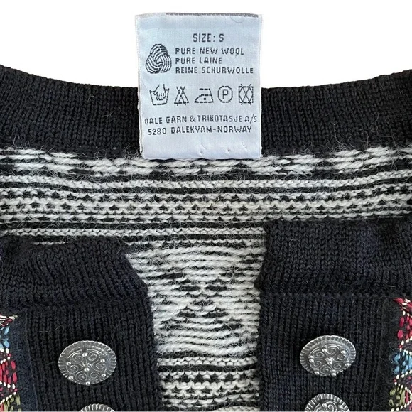 Dale of Norway Pure New Wool Nordic Sweater, Button Placket, Size Small - Picture 9 of 9